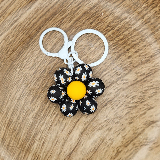 Keychain-Flower (Black Daisies-Yellow)