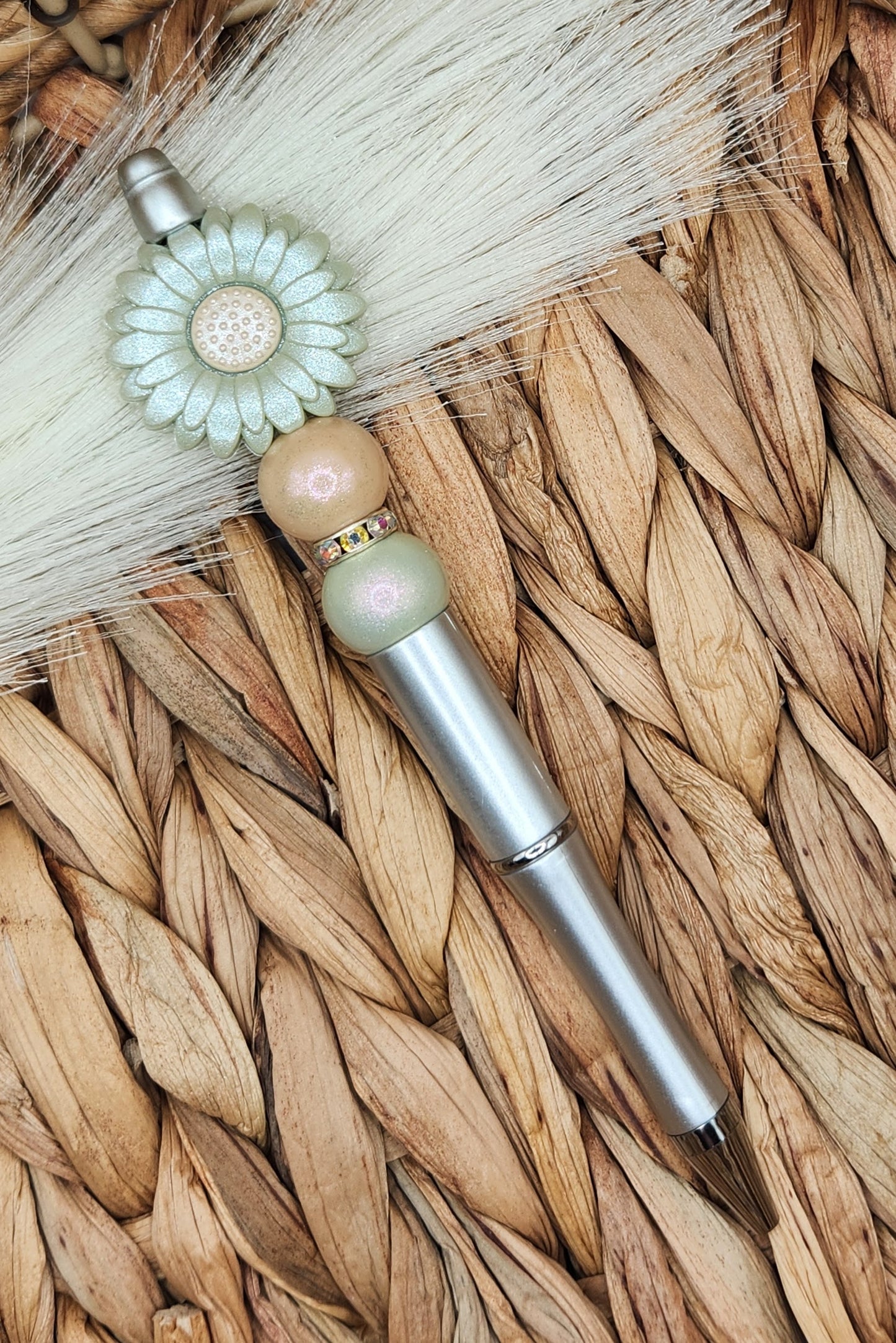 Pen-Daisy (Sage Opal)