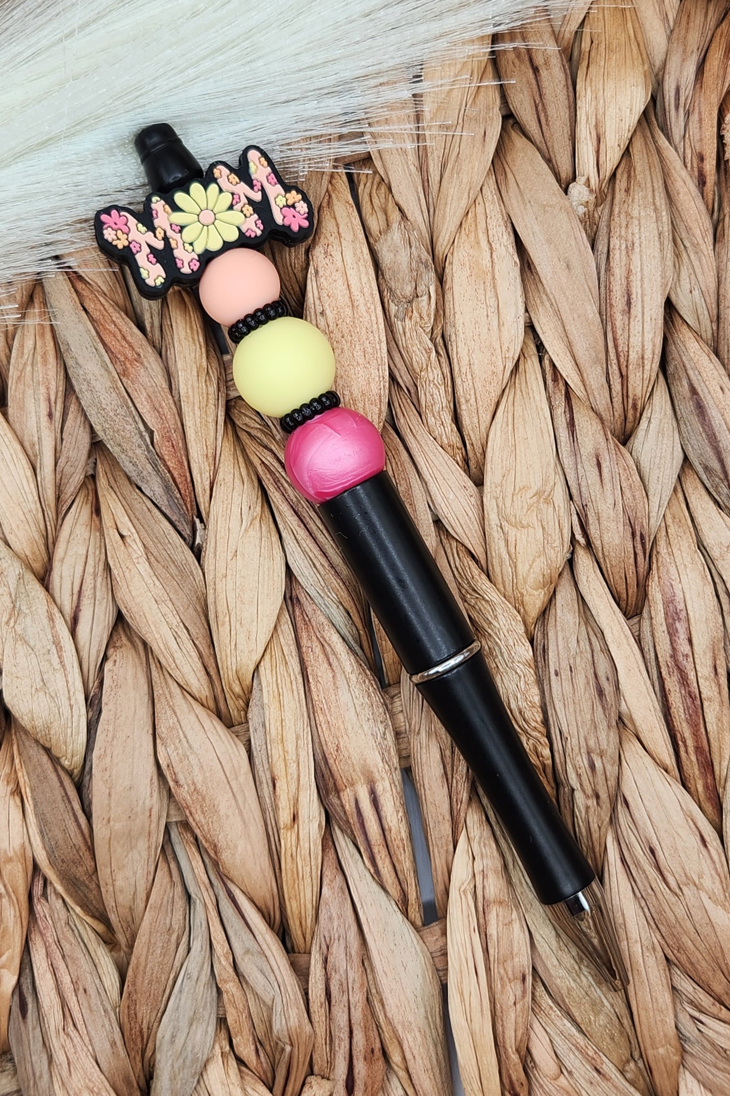 Pen-Floral Mom (Black)