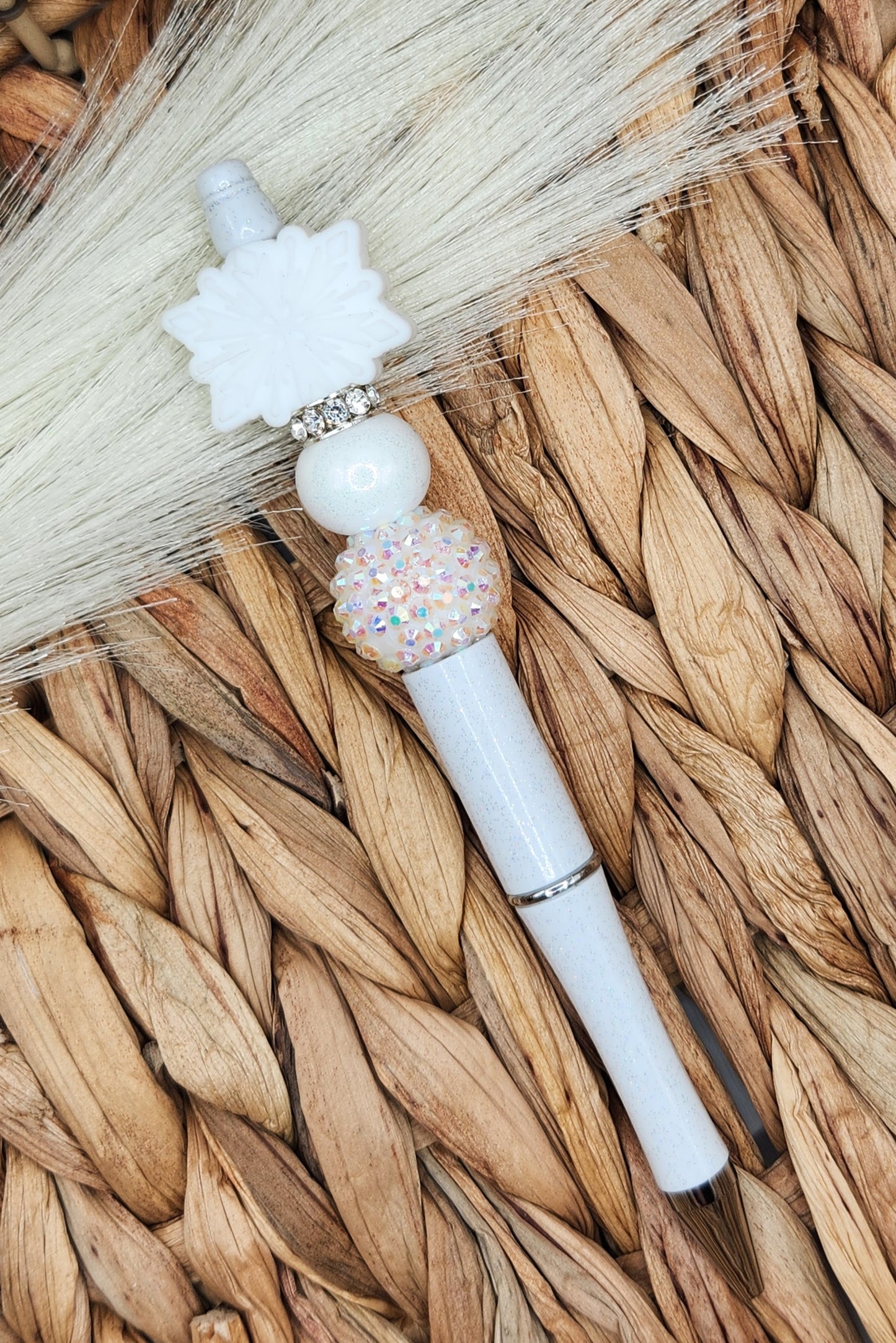 Pen-Snowflake (White)